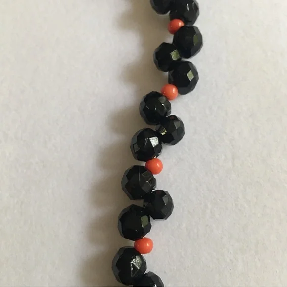 Beaded Necklace With Vintage Reversible Cloisonné Pendant - Picture 8 of 12